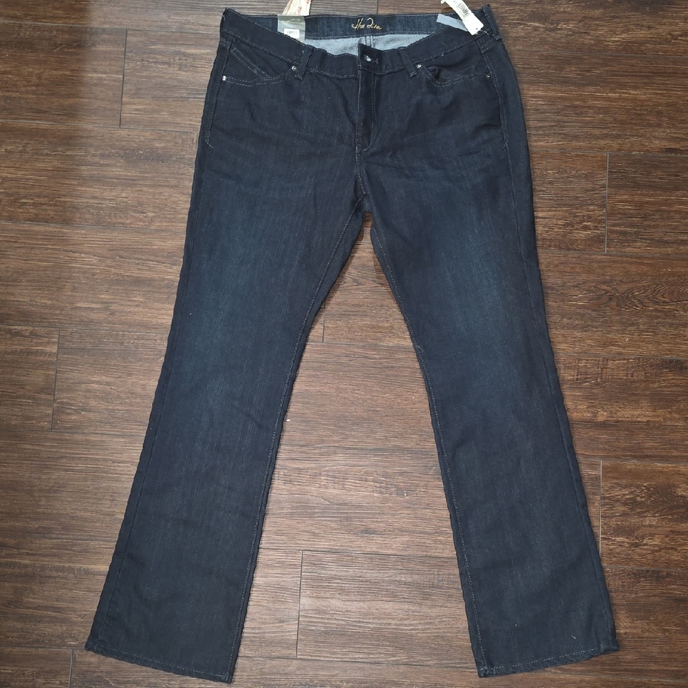 Old Navy Women's Dark Indigo Boot Cut Jeans